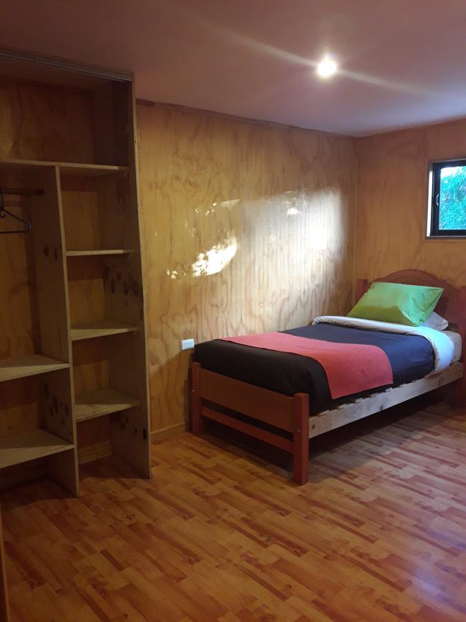 Хостел La Casa Del Kori Ханга-Роа Экстерьер фото
