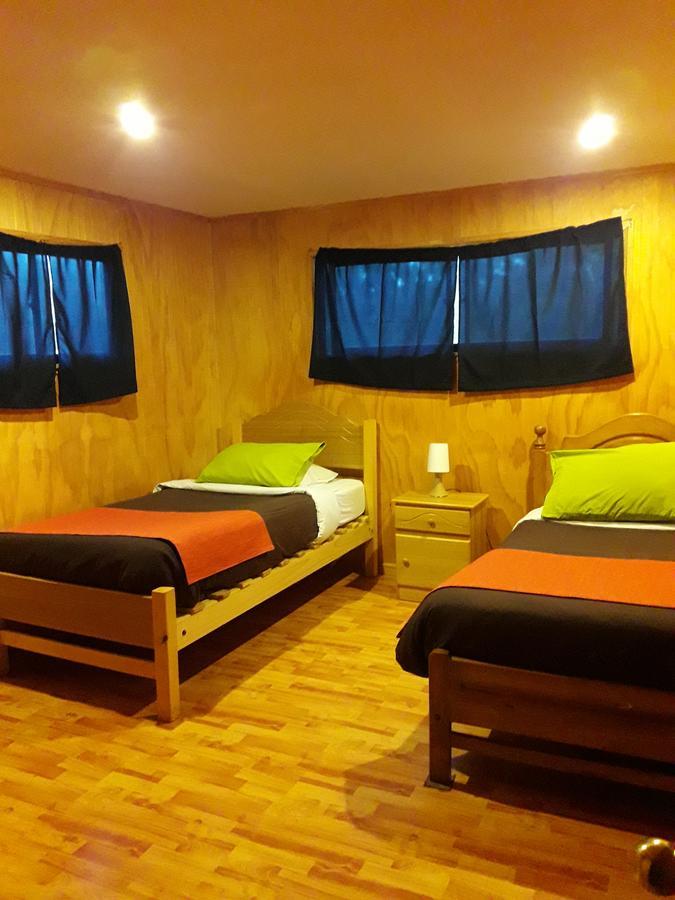 Хостел La Casa Del Kori Ханга-Роа Экстерьер фото